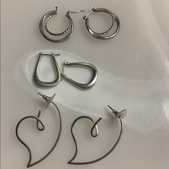 Silver earrings - Picture 1 of 1
